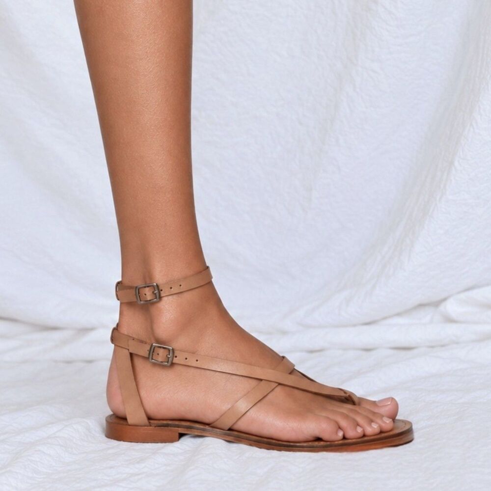 Brown Tan Faux Leather Strappy Thong Gladiator Style Sandals Size 6